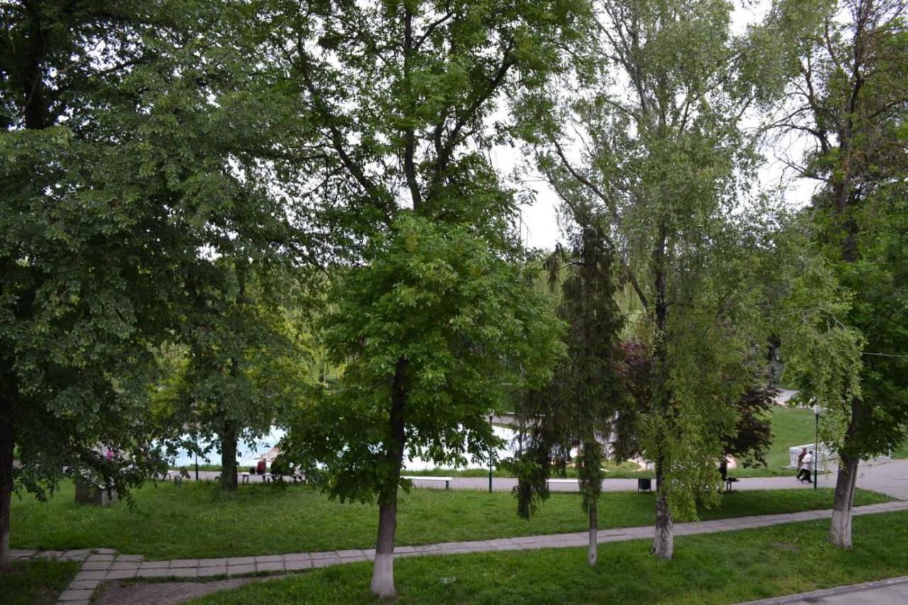 Квартира Двохкімнатна Фонтан Διαμέρισμα Kamianets-Podilskyi Εξωτερικό φωτογραφία